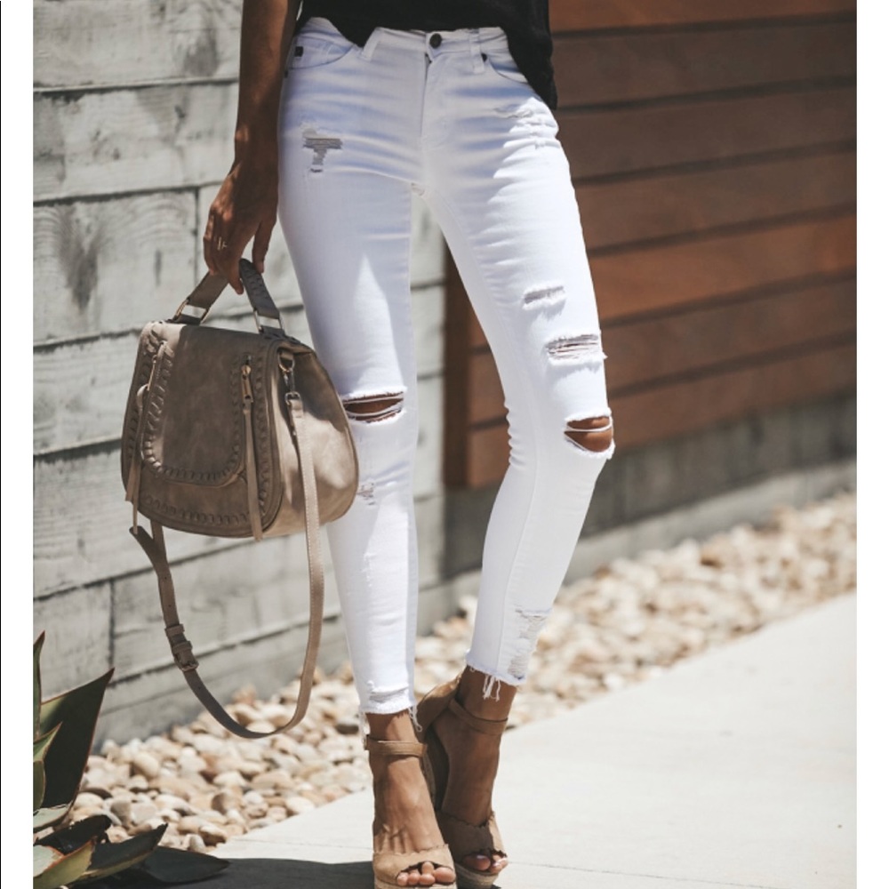 Distressed frayed white skinny jeans!. - Picture 2 of 8